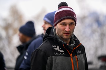 PK2 Insbruka > Divnieki