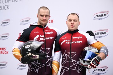 PK2 Insbruka > Divnieki