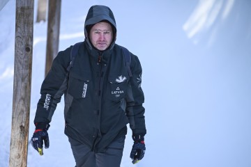 PK6 Sanktmorica > Bobslejs, divnieki