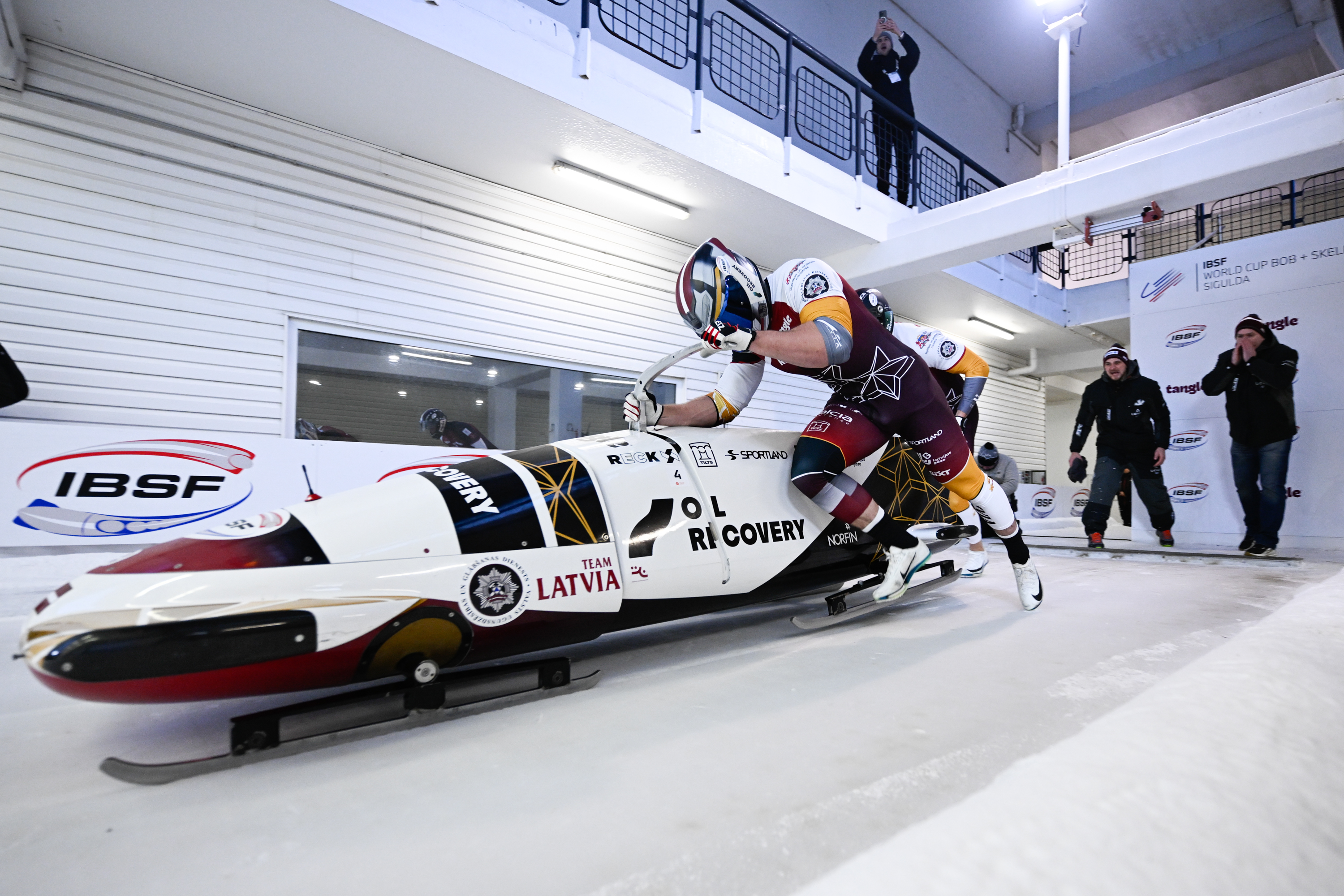 Latvijas bobsleja komanda aicina jauniešus uz atlasi reģionos